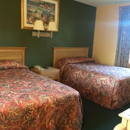 Shangri La Motel Ocala Bagian luar foto