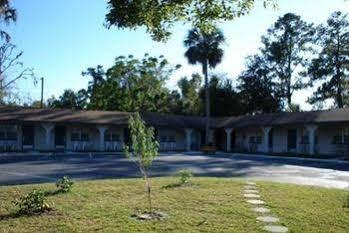 Shangri La Motel Ocala Bagian luar foto