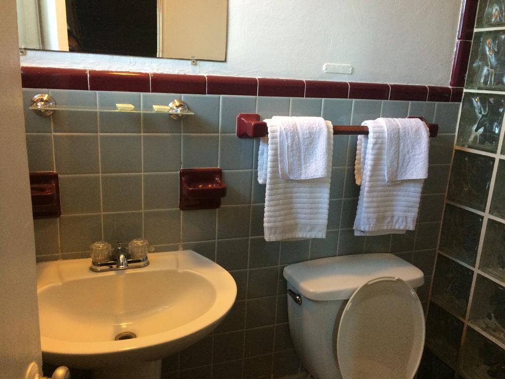 Shangri La Motel Ocala Bagian luar foto