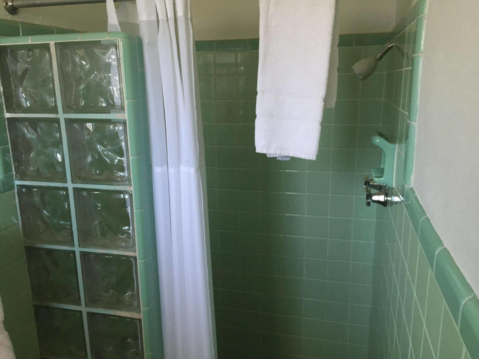 Shangri La Motel Ocala Bagian luar foto