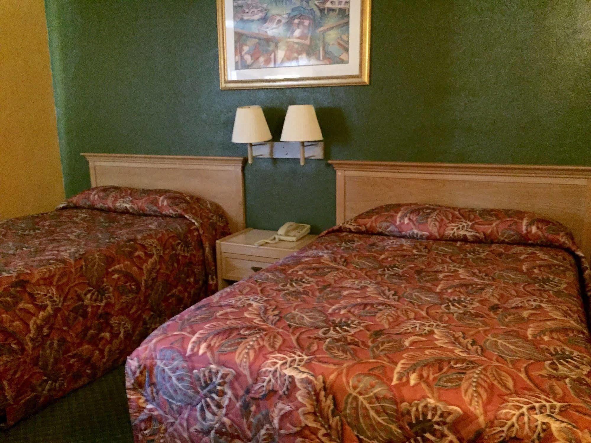 Shangri La Motel Ocala Bagian luar foto